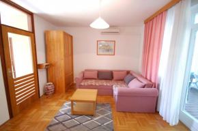 Mezlar Apartment